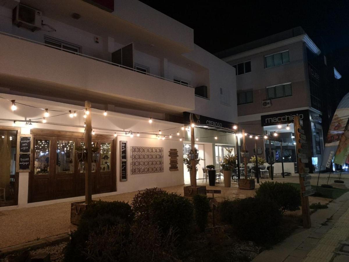 Kalidonia Residence Suite Nicosia , Spacious 2 Bedroom Suite With Office Exterior photo