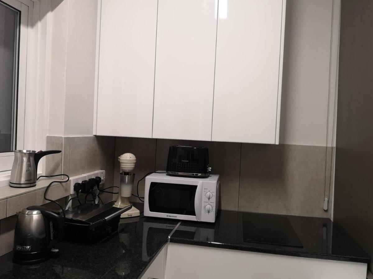 Kalidonia Residence Suite Nicosia , Spacious 2 Bedroom Suite With Office Exterior photo
